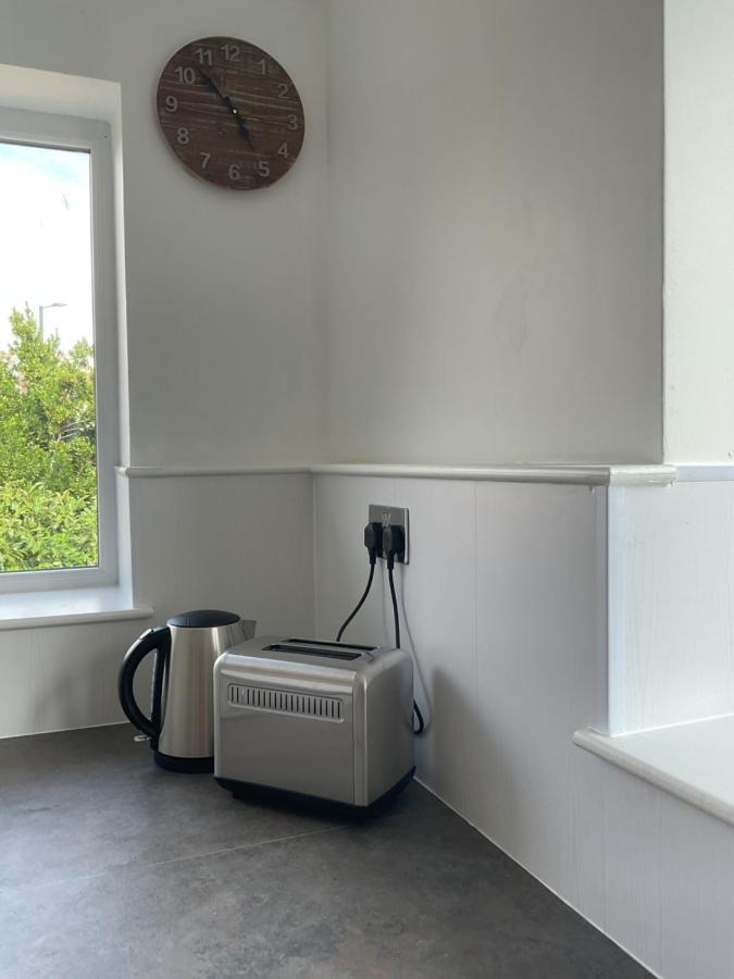 Large 2-Bedroom Maisonette With Free Parking Twickenham Buitenkant foto