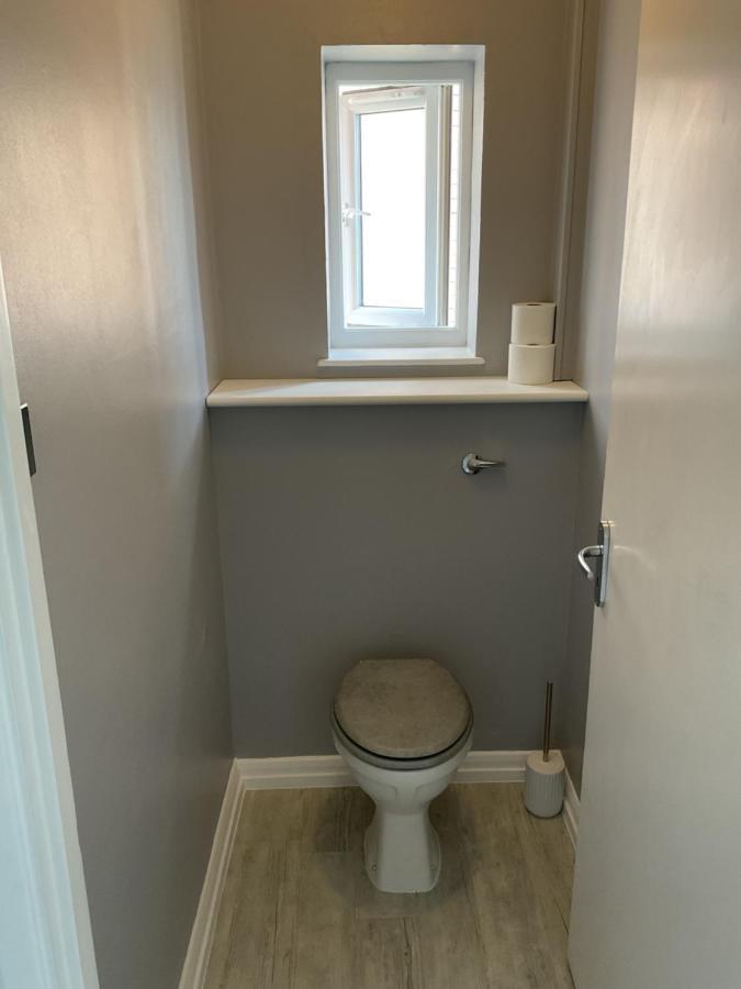 Large 2-Bedroom Maisonette With Free Parking Twickenham Buitenkant foto