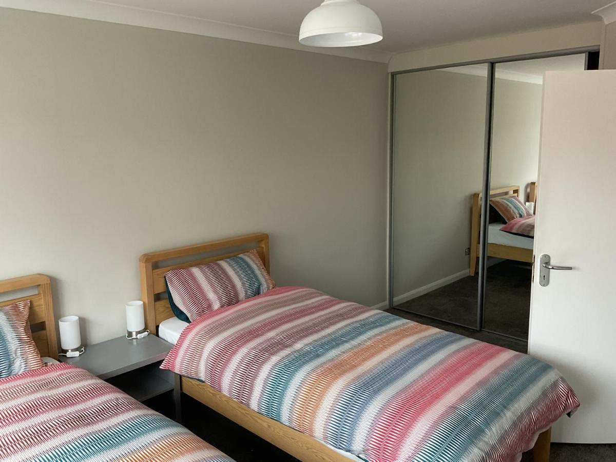 Large 2-Bedroom Maisonette With Free Parking Twickenham Buitenkant foto